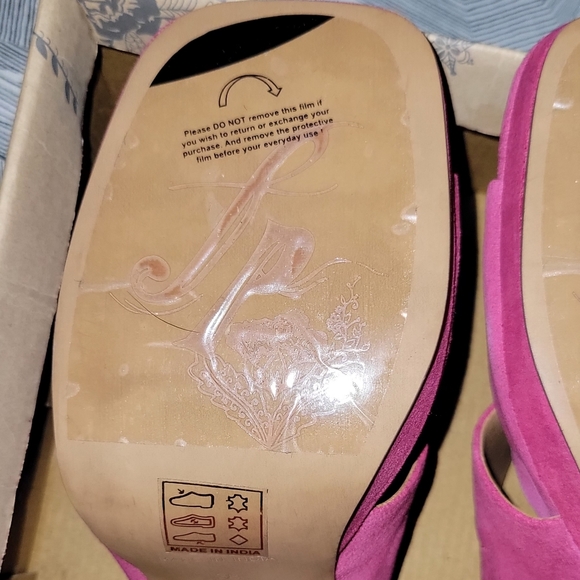 Brand New in Box (NIB) Free People Love is Everywhere Platform Heel - Picture 8 of 12